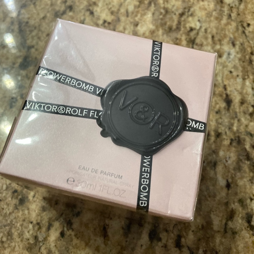 Viktor & Rolf Flowerbome